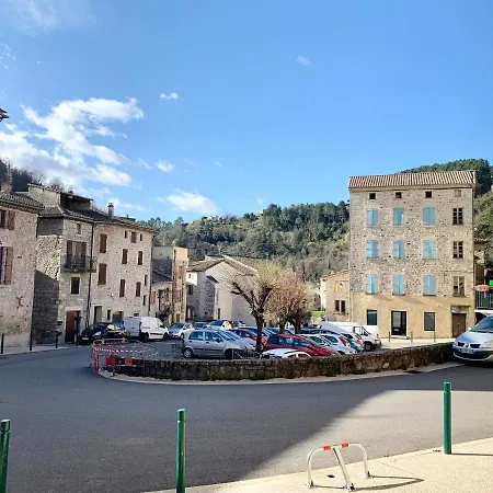 Hébergement de vacances Maison, Lescaleyest *